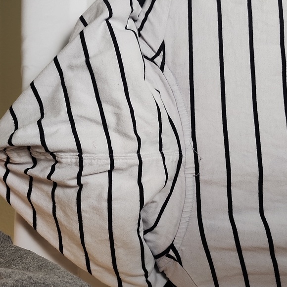 Vest - Picture 5 of 6